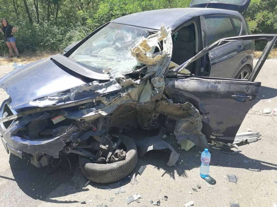 Две катастрофи блокираха пътя Бургас – Созопол, образува се огромно задръстване