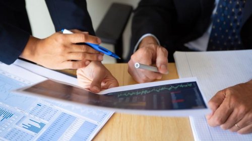 Бургас губи темпо в надпреварата за капитали