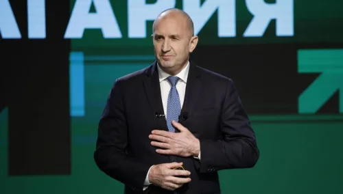 Радев с предупреждение за цените и еврото: Гласувайте масово, иначе мнозинство няма да има