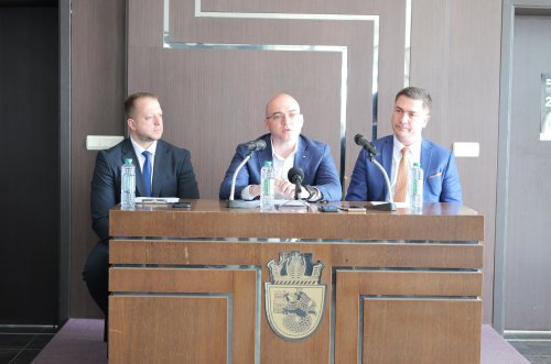 Туризмът на ръба: &bdquo;Прогресивна България&ldquo; иска край на хаоса