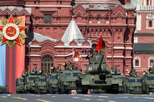 Русия отменя военната техника от парада на 9 май