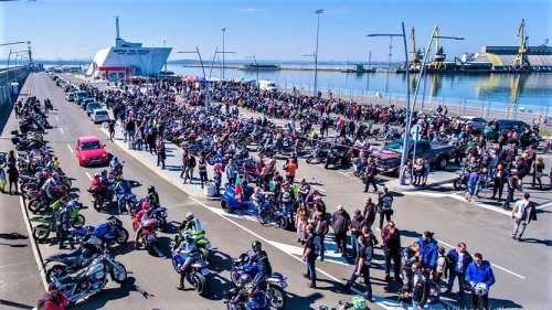 Стотици мотористи превземат Бургас: Старт на летния сезон