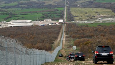 Бургас събира службите: България и Турция обсъждат мерки за граничен контрол на фона на напрежението