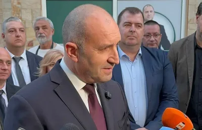 Радев: Битката е срещу олигархията