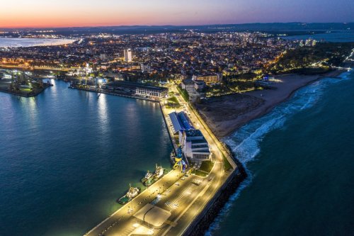 Голям шанс за Бургас: Хиляди фенове и бизнес на пълни обороти за Giro d&rsquo;Italia