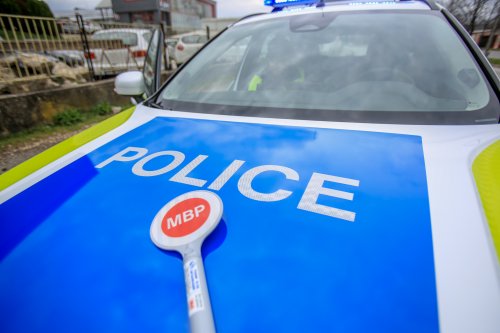 Наркотици за разпространение открити в Бургас: Двама задържани