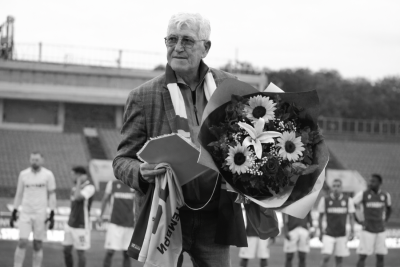 България загуби една от големите си футболни легенди