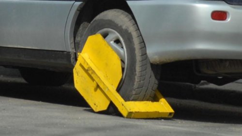 Нова практика: Слагат скоби на коли пред Лидъл в Бургас