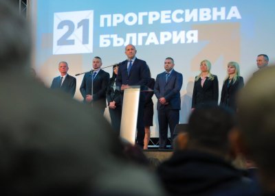 Радев в Русе: Ще демонтираме олигархичния модел (СНИМКИ+ВИДЕО)