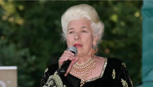 Янка Рупкина е вече извън болницата, но остава в кома: Състоянието ѝ не се е променило