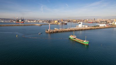 Стартира проект за модернизация на вълнолома в Бургас