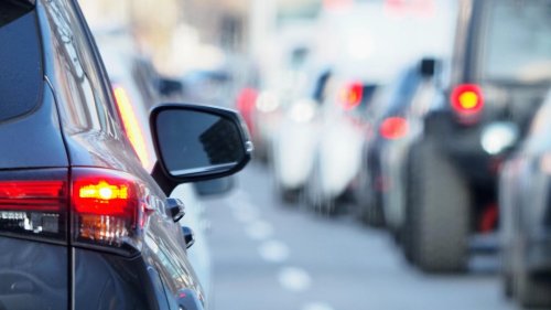 Голямото прибиране започна: 190 000 коли тръгват към големите градове