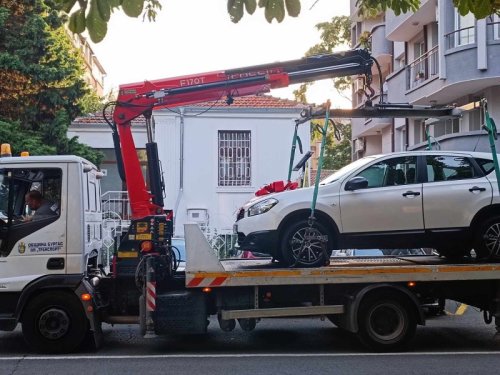 Нов удар по шофьорите в Бургас: Tаксите за скоби и паяк скачат