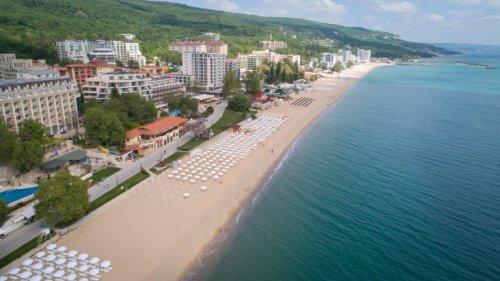 Хотелиери с тревожни данни: До 30% по-малко туристи по Южното Черноморие
