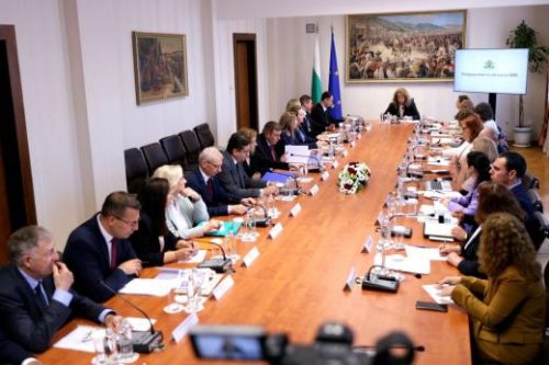 Напрежение за методиката при разпределението на ЦИК на консултациите при президента (ВИДЕО)