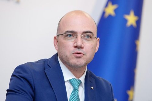 Министърът на туризма обеща: Свободен достъп до всички плажове