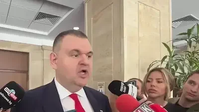 Пеевски, свиквай! Никой не се интересува от частния ти живот, но пък цяла България се интересува кога ще приключим с наглостта ти!