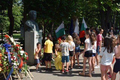 Бургас отбелязва 189 години от рождението на Васил Левски с общоградско поклонение
