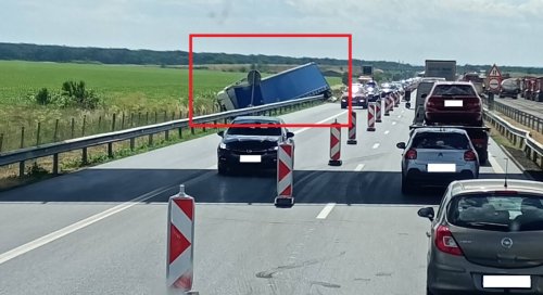 Товарен автомобил катастрофира на АМ &bdquo;Тракия&ldquo; край Стара Загора