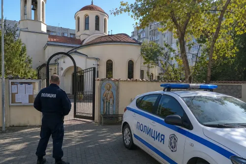 Осъждан бургазлия задигна кутия с дарения от храм в &bdquo;Меден рудник&ldquo;