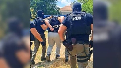 Задържаха 75-годишен германец край Карнобат заради разследване за детска порнография