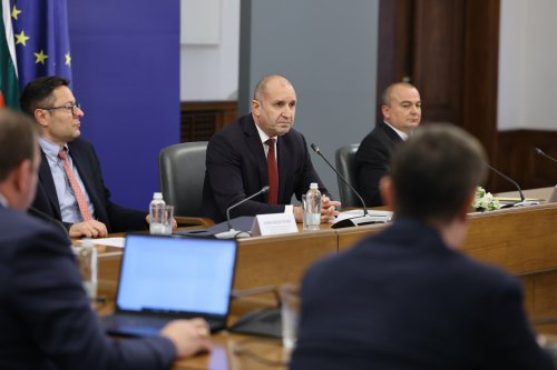 Радев към веригите: Ще се борим с нелоялните практики