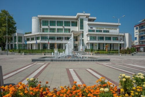 Приморско набира доброволци: Общината готви екип за пожари и бедствия