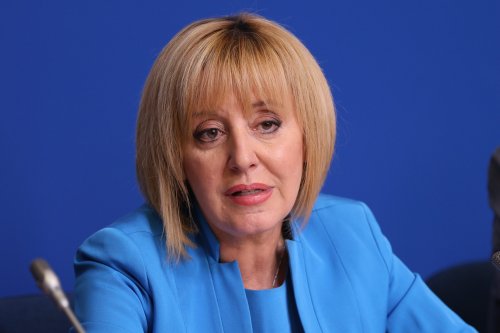 Мая Манолова пое КЗП: Кабинетът даде 5-годишен мандат на бившия омбудсман