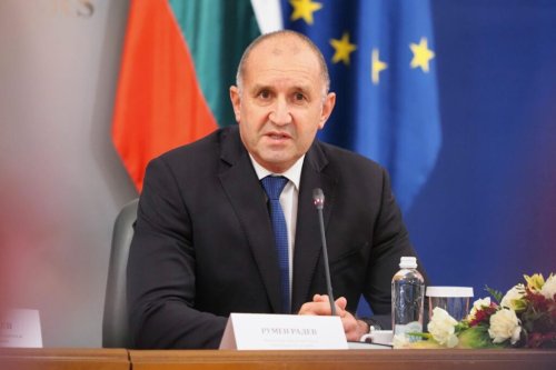 Румен Радев: Бургас е правилният избор за &bdquo;Евровизия 2027&ldquo;