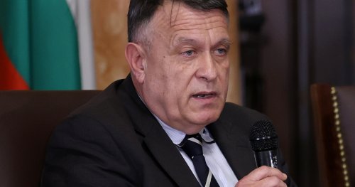 Министър Вълчев към ученици и родители за 15 септември: Бъдете любопитни