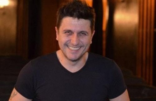 Асен Блатечки кани бургазлии на хитовата комедия &bdquo;Мръсното копеле&ldquo; (ВИДЕО)