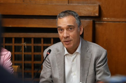 Николов отговори на слуховете за президентския вот: До &bdquo;Евровизия&ldquo; политиката не ме интересува