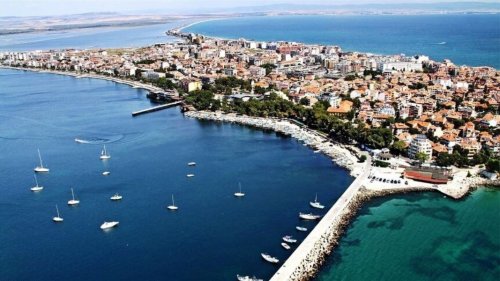 Жегата удря страната, но Бургас остава по-прохладен: До 31&deg; и спокойно море