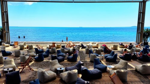 Naked Beach в Бургас влиза в списъка за Евровизия 2027: тест за капацитета на града