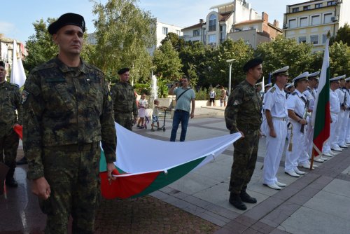 Бургас вдига знамената за 22 септември: Ритуали, молитви и концерт за 118 години Независимост