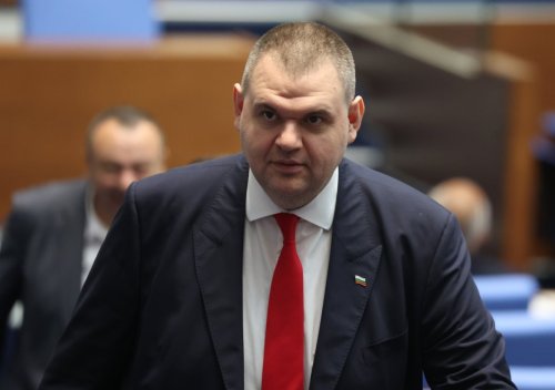 Съдът отряза ДПС на Пеевски за сградата на &bdquo;Врабча&ldquo; 23
