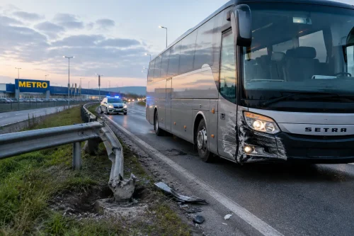 Автобус блъсна 80-годишен пешеходец край „Метро“ в Бургас