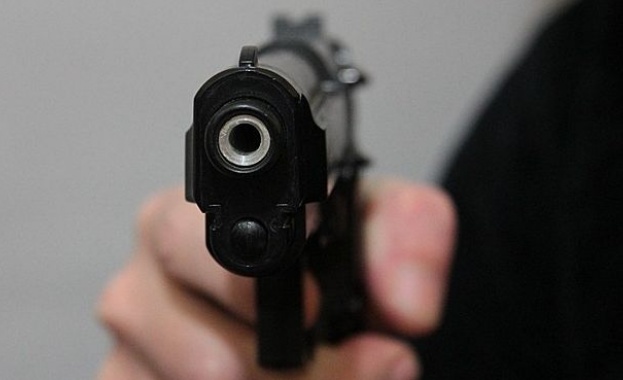 Мъж прострелян в Шумен: Съседът му задържан след бърза полицейска акция