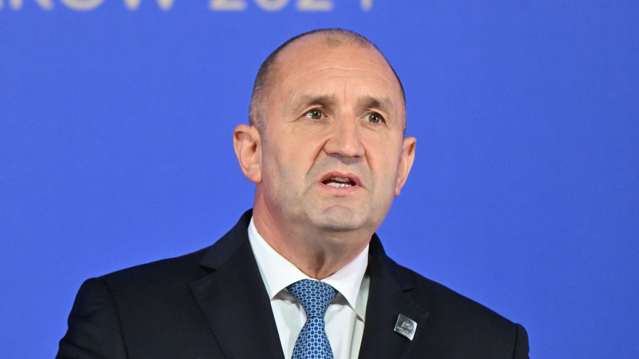 Румен Радев от Добрич: Олигархията мачка малкия бизнес и тласка хората към бедност (ВИДЕО)