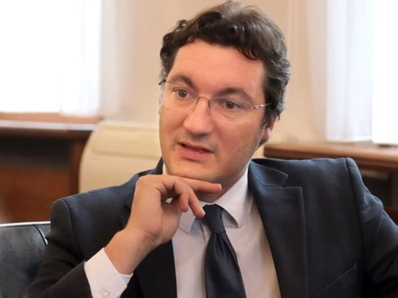 БСП иска 5% ръст на заплатите и удължителен бюджет: Зарков предупреждава за спорни решения в края на мандата
