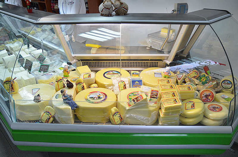 Кашкавалът и сиренето отново нагоре &ndash; млечните продукти и плодовете стават лукс