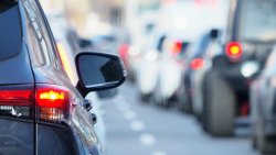 Голямото прибиране започна: 190 000 коли тръгват към големите градове