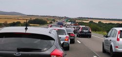 Брутална тапа на АМ &bdquo;Тракия&ldquo;: Опашката към Пловдив вече е над 10 км