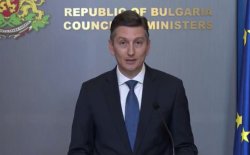 Министър Василев размаза ИКТ сектора: Печелят милиони от обществени поръчки, а нямат конкуренция!