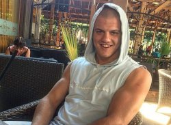 ШОК В НЕСЕБЪР: Задържаният със 150 грама канабис се оказа младежки лидер на ДПС
