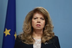 Йотова обмисля КСНС заради взривовете в &bdquo;ЕМКО&ldquo; и ескалацията на войните