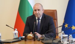 Радев запазва данъчния модел до 2030 г.: Без прогресивно облагане и без промяна на ДДС