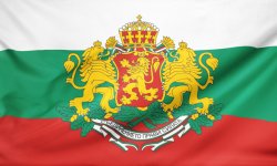 Бургас отбелязва 141 години от Съединението: Ритуал с флаговете, панихида и празничен концерт