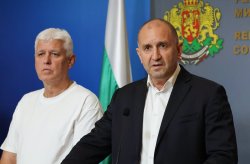Дрон избухна на 100 метра в България: Службите не са го засекли (ВИДЕО)
