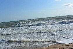 Времето днес: Слънце, но силен вятър и неспокойно море по Черноморието